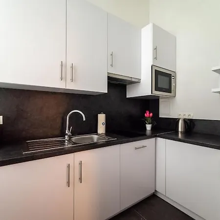 Pristine 1Br Steps From City By Hm Vienna Exterior photo