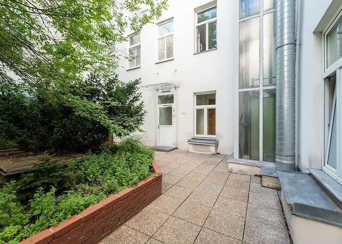 Pristine 1Br Steps From City By Hm